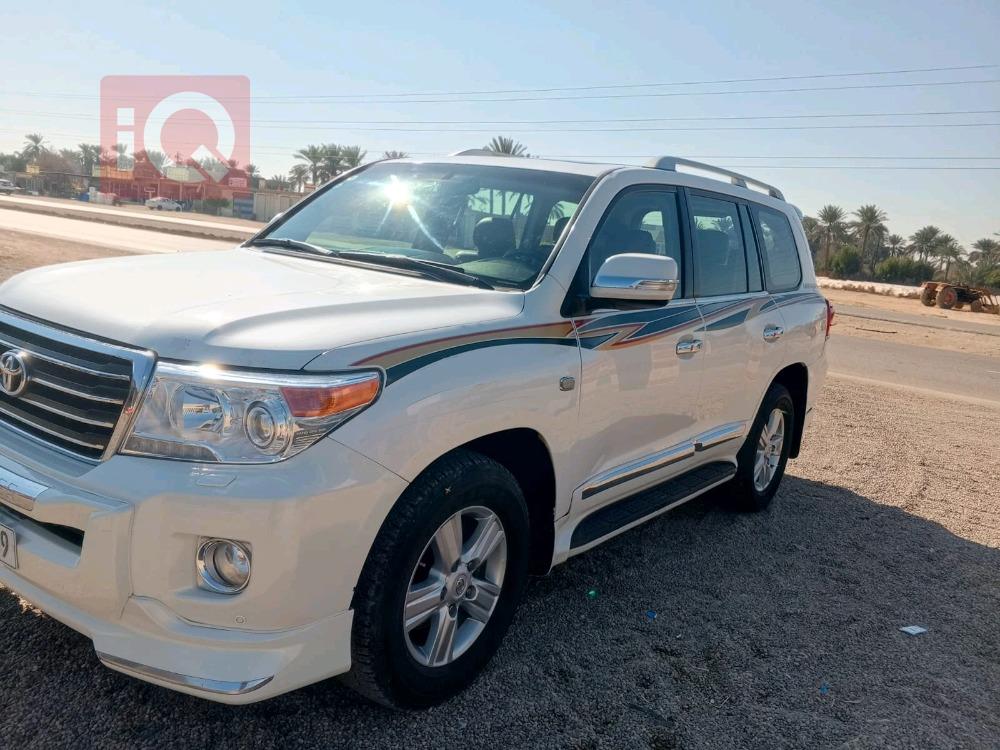 تويوتا لاندكروزر